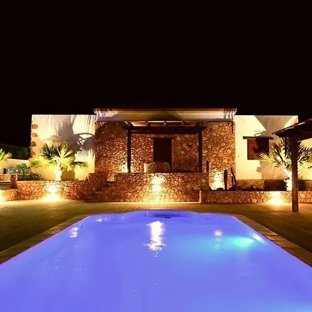 Ξενοδοχείο με διαμερίσματα Pueblo Canario