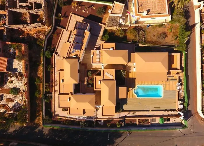 Apart Otel Pueblo Canario